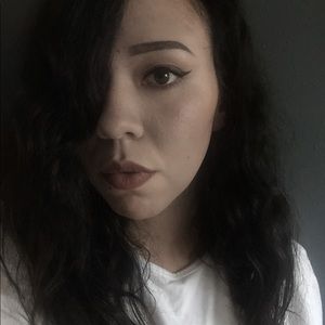 Meet your Posher, Lupita